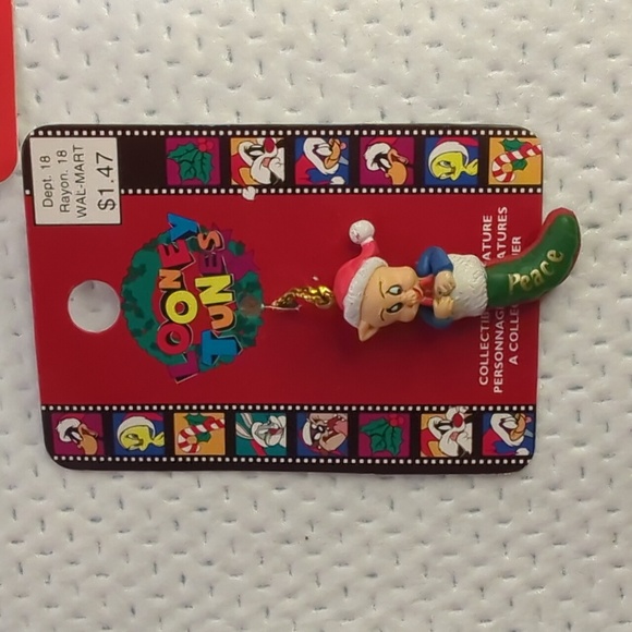 Vintage Miniature Looney Toons "Bugs", "Lola" and "Porky " Ornaments - Picture 5 of 5